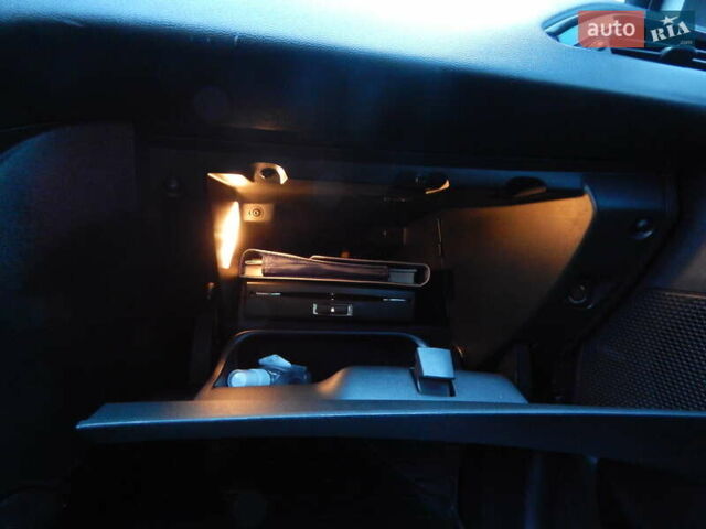 Пежо 208 2012 в Трускавце на Automoto.ua Белый Пежо 208, объемом двигателя 1.4 л и пробегом 160 тыс. км за 5890 $, фото 52 на Automoto.ua