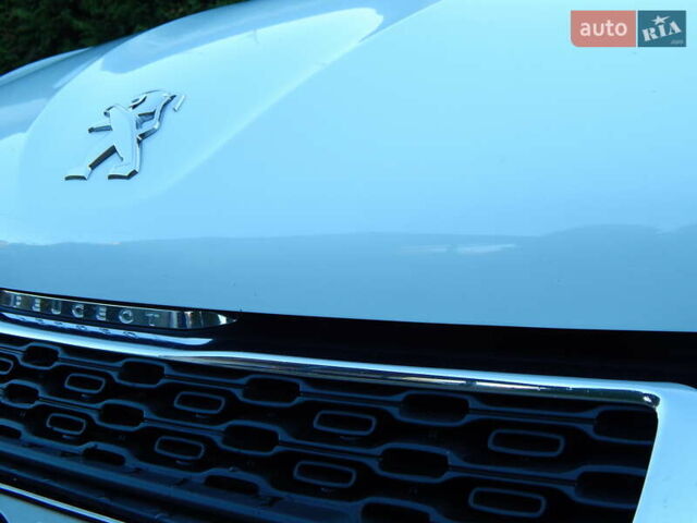 Пежо 208 2012 в Трускавце на Automoto.ua Белый Пежо 208, объемом двигателя 1.4 л и пробегом 160 тыс. км за 5890 $, фото 21 на Automoto.ua