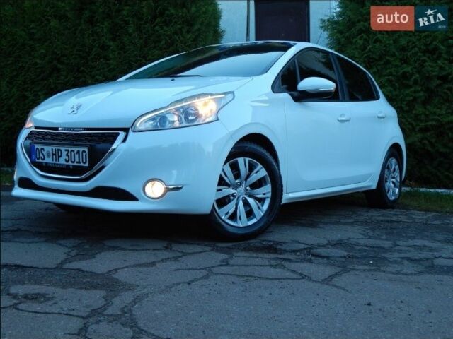 Пежо 208 2012 в Дрогобыче на Automoto.ua Белый Пежо 208, объемом двигателя 0 л и пробегом 160 тыс. км за 5890 $, фото 2 на Automoto.ua