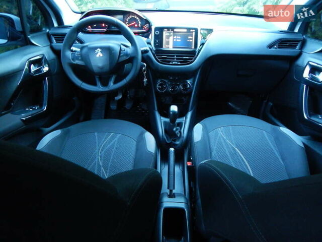 Пежо 208 2012 в Трускавце на Automoto.ua Белый Пежо 208, объемом двигателя 1.4 л и пробегом 160 тыс. км за 5890 $, фото 46 на Automoto.ua