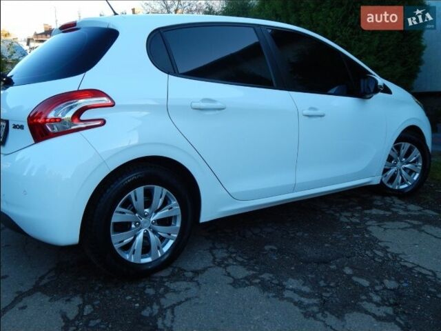 Пежо 208 2012 в Дрогобыче на Automoto.ua Белый Пежо 208, объемом двигателя 0 л и пробегом 160 тыс. км за 5890 $, фото 5 на Automoto.ua