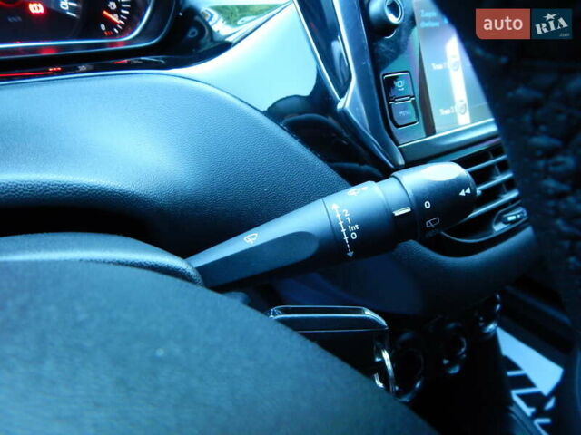 Пежо 208 2012 в Трускавце на Automoto.ua Белый Пежо 208, объемом двигателя 1.4 л и пробегом 160 тыс. км за 5890 $, фото 55 на Automoto.ua