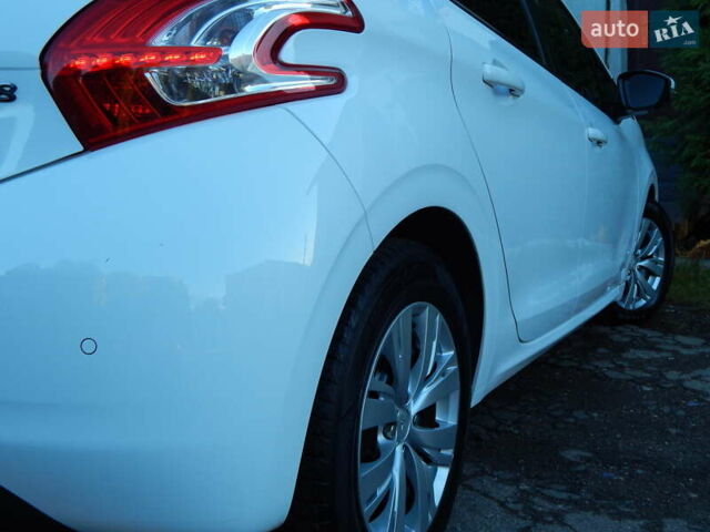 Пежо 208 2012 в Трускавце на Automoto.ua Белый Пежо 208, объемом двигателя 1.4 л и пробегом 160 тыс. км за 5890 $, фото 36 на Automoto.ua