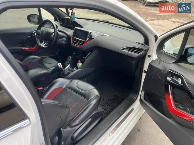 Белый Пежо 208, объемом двигателя 1.6 л и пробегом 183 тыс. км за 7350 $, фото 14 на Automoto.ua