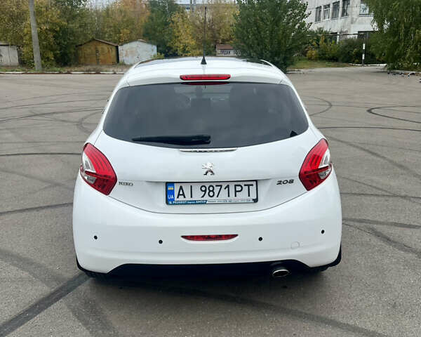 Білий Пежо 208, об'ємом двигуна 1.6 л та пробігом 77 тис. км за 8800 $, фото 16 на Automoto.ua