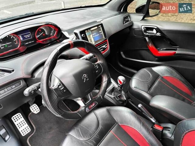 Белый Пежо 208, объемом двигателя 1.6 л и пробегом 137 тыс. км за 6990 $, фото 36 на Automoto.ua