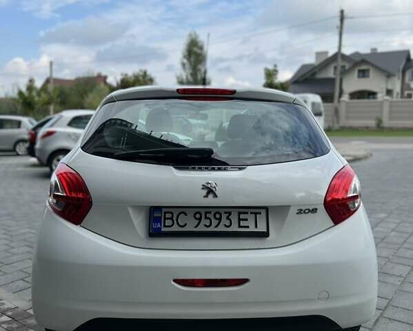 Белый Пежо 208, объемом двигателя 1.4 л и пробегом 186 тыс. км за 6400 $, фото 11 на Automoto.ua