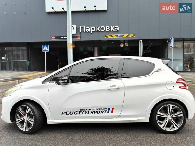 Белый Пежо 208, объемом двигателя 1.6 л и пробегом 137 тыс. км за 6990 $, фото 8 на Automoto.ua