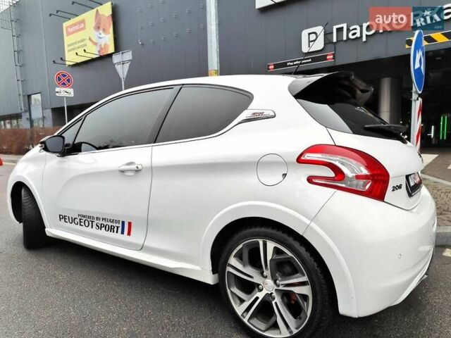 Белый Пежо 208, объемом двигателя 1.6 л и пробегом 137 тыс. км за 6990 $, фото 12 на Automoto.ua