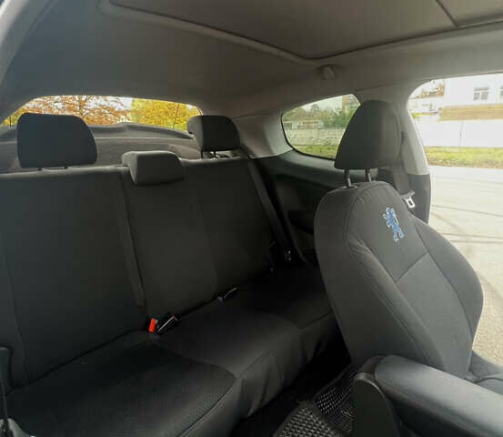 Білий Пежо 208, об'ємом двигуна 1.6 л та пробігом 77 тис. км за 8800 $, фото 19 на Automoto.ua