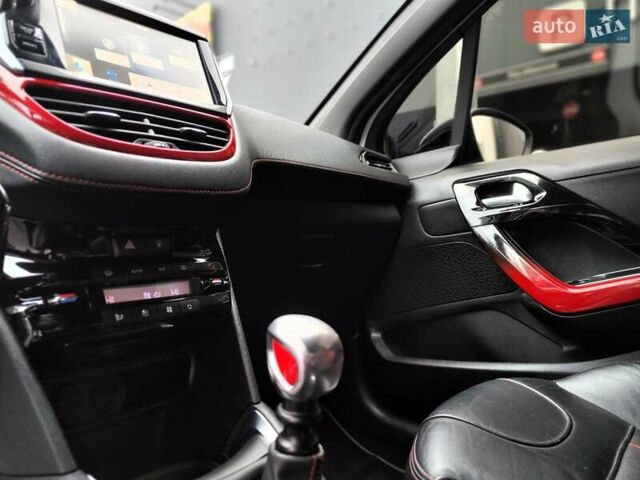 Белый Пежо 208, объемом двигателя 1.6 л и пробегом 137 тыс. км за 6990 $, фото 39 на Automoto.ua