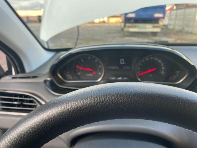 Пежо 208 2013 в Житомире на Automoto.ua Белый Пежо 208, объемом двигателя 1.6 л и пробегом 255 тыс. км за 5700 $, фото 8 на Automoto.ua