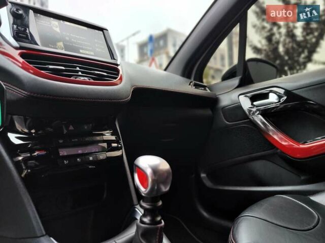 Білий Пежо 208, об'ємом двигуна 1.6 л та пробігом 137 тис. км за 6990 $, фото 39 на Automoto.ua