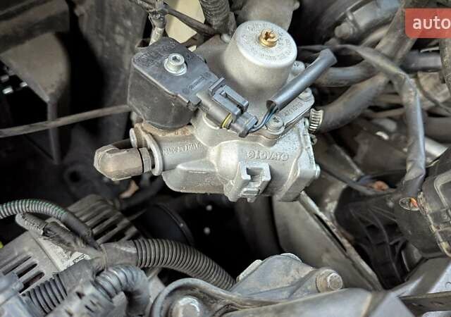 Белый Пежо 208, объемом двигателя 1.2 л и пробегом 177 тыс. км за 6700 $, фото 8 на Automoto.ua