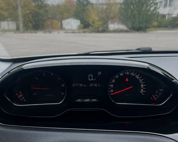 Білий Пежо 208, об'ємом двигуна 1.6 л та пробігом 77 тис. км за 8800 $, фото 11 на Automoto.ua