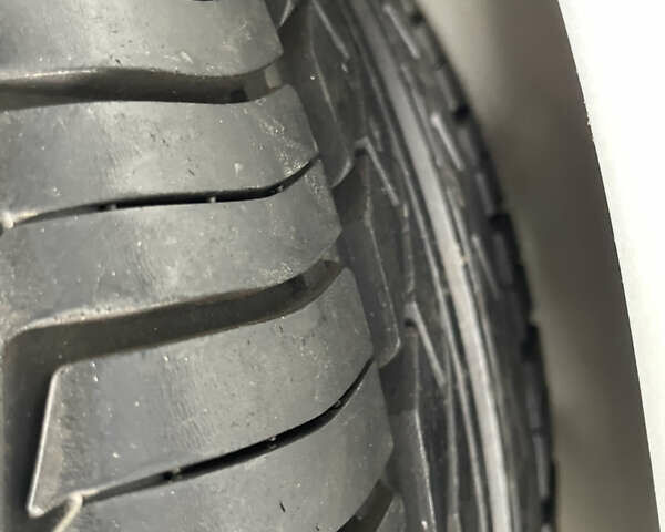 Белый Пежо 208, объемом двигателя 1 л и пробегом 68 тыс. км за 5700 $, фото 7 на Automoto.ua
