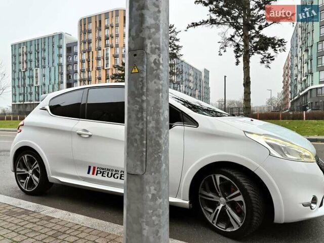 Белый Пежо 208, объемом двигателя 1.6 л и пробегом 137 тыс. км за 6990 $, фото 29 на Automoto.ua