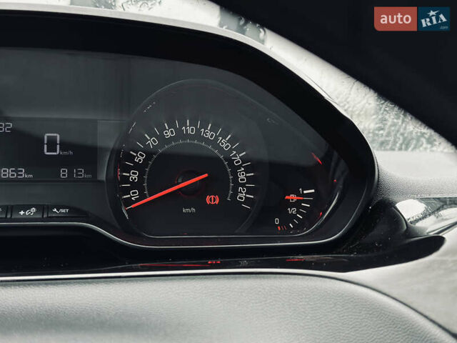 Белый Пежо 208, объемом двигателя 1.4 л и пробегом 180 тыс. км за 6500 $, фото 41 на Automoto.ua