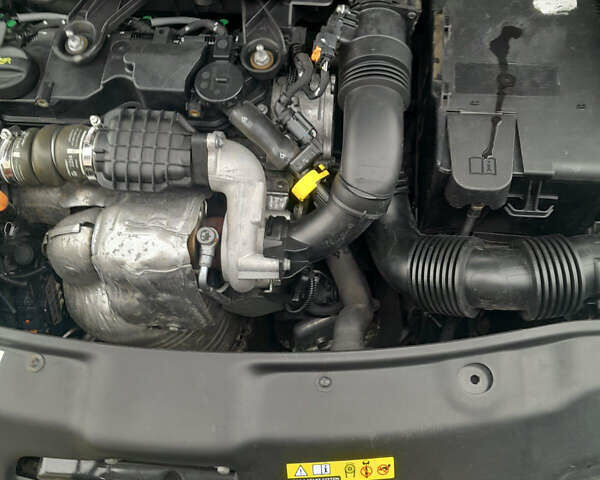 Белый Пежо 208, объемом двигателя 1.4 л и пробегом 164 тыс. км за 7200 $, фото 15 на Automoto.ua