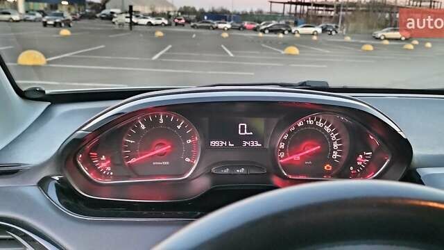 Белый Пежо 208, объемом двигателя 1.4 л и пробегом 199 тыс. км за 7600 $, фото 11 на Automoto.ua