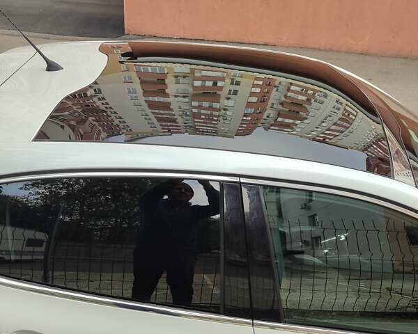 Белый Пежо 208, объемом двигателя 1.2 л и пробегом 57 тыс. км за 8500 $, фото 7 на Automoto.ua