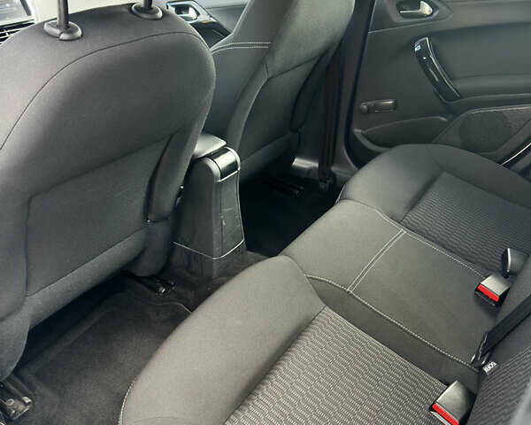 Белый Пежо 208, объемом двигателя 1.2 л и пробегом 102 тыс. км за 7200 $, фото 43 на Automoto.ua