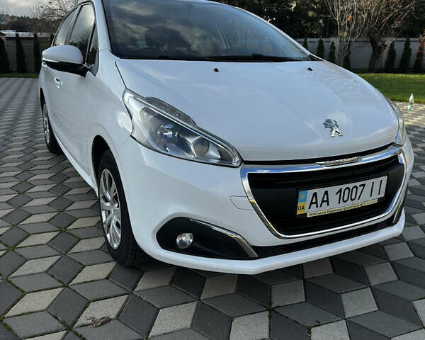 Белый Пежо 208, объемом двигателя 1.2 л и пробегом 102 тыс. км за 7200 $, фото 31 на Automoto.ua