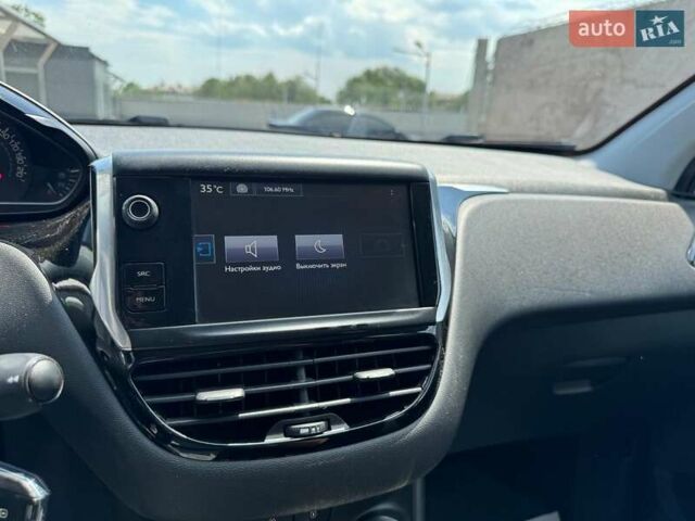 Белый Пежо 208, объемом двигателя 1.2 л и пробегом 126 тыс. км за 9990 $, фото 19 на Automoto.ua