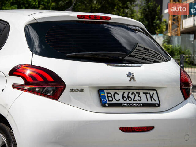Белый Пежо 208, объемом двигателя 1.2 л и пробегом 106 тыс. км за 7500 $, фото 37 на Automoto.ua