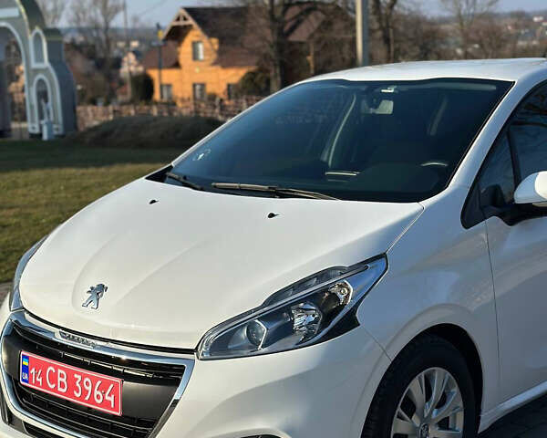 Білий Пежо 208, об'ємом двигуна 1.5 л та пробігом 90 тис. км за 10800 $, фото 3 на Automoto.ua