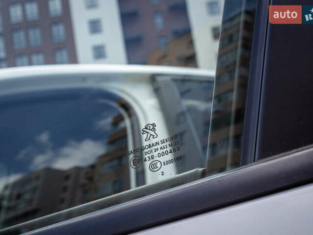 Белый Пежо 208, объемом двигателя 1.2 л и пробегом 106 тыс. км за 7500 $, фото 14 на Automoto.ua
