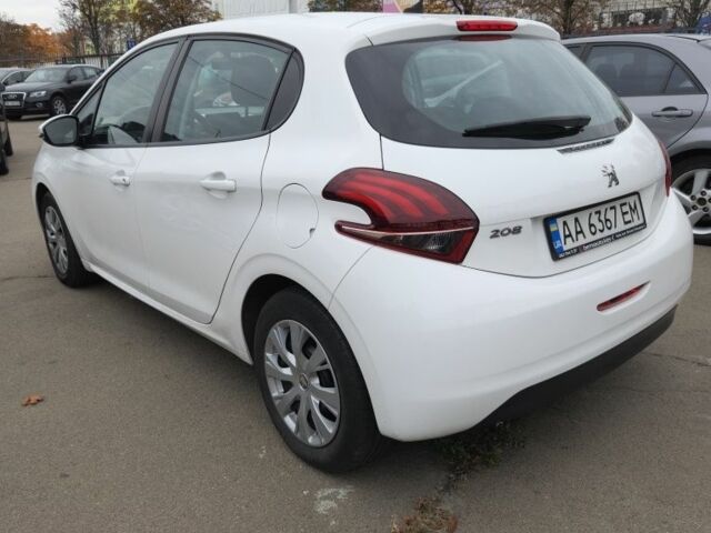 Белый Пежо 208, объемом двигателя 1.2 л и пробегом 115 тыс. км за 6999 $, фото 2 на Automoto.ua