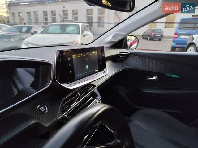 Белый Пежо 208, объемом двигателя 0 л и пробегом 119 тыс. км за 15555 $, фото 34 на Automoto.ua