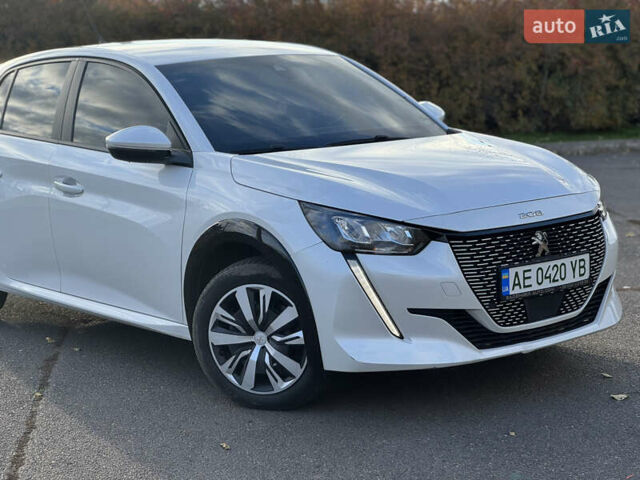 Белый Пежо 208, объемом двигателя 0 л и пробегом 95 тыс. км за 14200 $, фото 13 на Automoto.ua