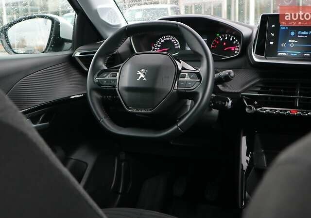 Белый Пежо 208, объемом двигателя 1.2 л и пробегом 53 тыс. км за 16299 $, фото 17 на Automoto.ua