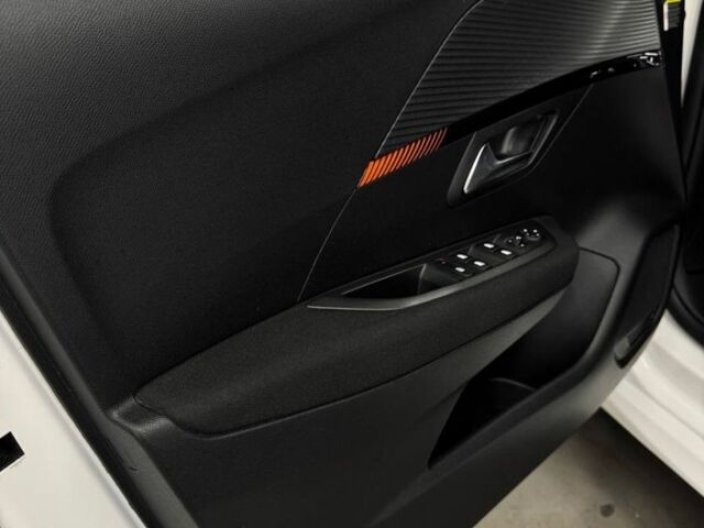 Белый Пежо 208, объемом двигателя 0.5 л и пробегом 87 тыс. км за 13200 $, фото 22 на Automoto.ua