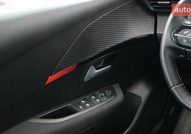 Белый Пежо 208, объемом двигателя 1.2 л и пробегом 53 тыс. км за 16299 $, фото 15 на Automoto.ua