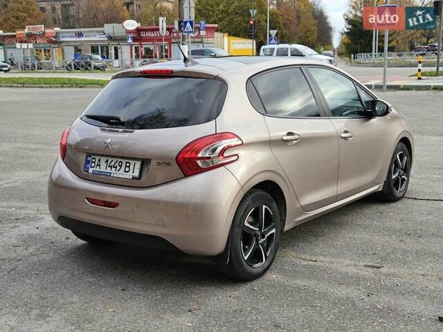 Бежевый Пежо 208, объемом двигателя 1.6 л и пробегом 50 тыс. км за 8900 $, фото 3 на Automoto.ua