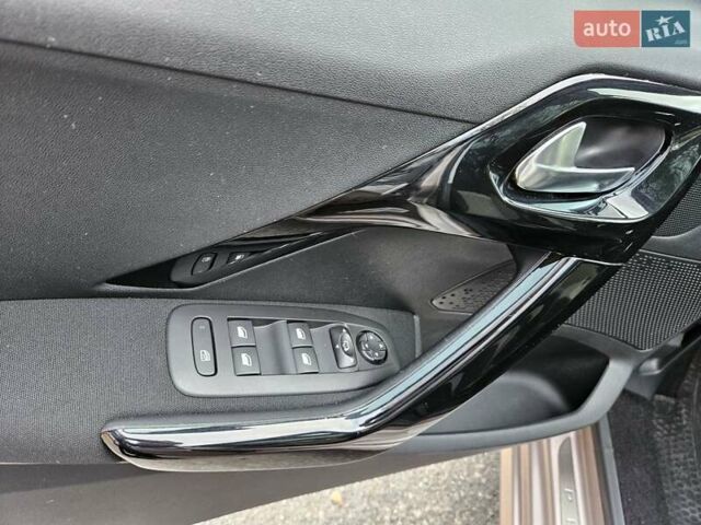 Бежевый Пежо 208, объемом двигателя 1.6 л и пробегом 50 тыс. км за 8900 $, фото 13 на Automoto.ua