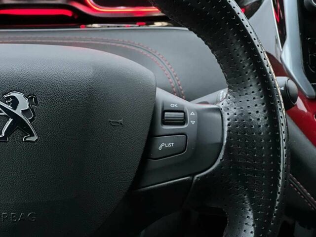 Черный Пежо 208, объемом двигателя 1.6 л и пробегом 130 тыс. км за 13650 $, фото 12 на Automoto.ua