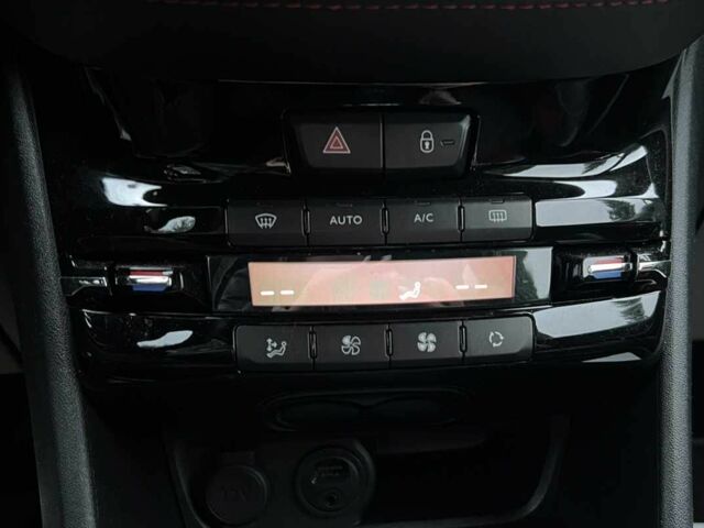 Черный Пежо 208, объемом двигателя 1.6 л и пробегом 130 тыс. км за 13650 $, фото 16 на Automoto.ua