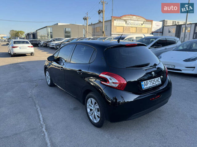 Чорний Пежо 208, об'ємом двигуна 1.2 л та пробігом 112 тис. км за 7999 $, фото 8 на Automoto.ua
