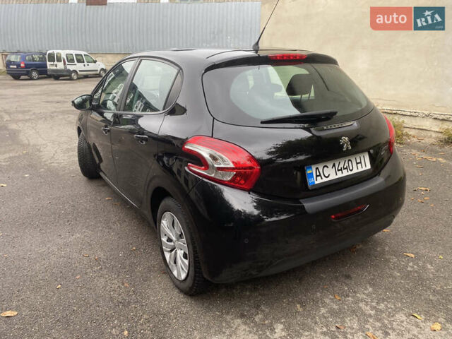 Черный Пежо 208, объемом двигателя 1.56 л и пробегом 214 тыс. км за 8250 $, фото 6 на Automoto.ua