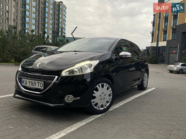 Черный Пежо 208, объемом двигателя 1.2 л и пробегом 117 тыс. км за 6900 $, фото 7 на Automoto.ua