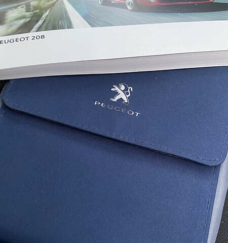 Черный Пежо 208, объемом двигателя 1.2 л и пробегом 117 тыс. км за 6900 $, фото 18 на Automoto.ua