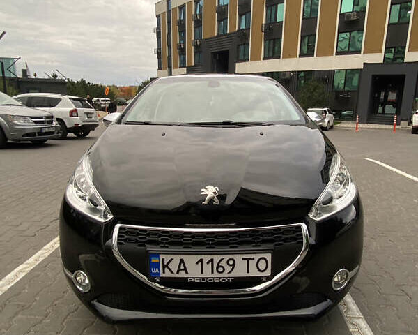 Черный Пежо 208, объемом двигателя 1.2 л и пробегом 117 тыс. км за 6900 $, фото 3 на Automoto.ua