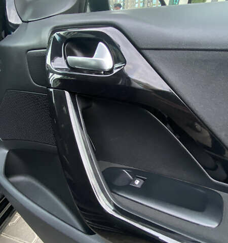 Черный Пежо 208, объемом двигателя 1.2 л и пробегом 117 тыс. км за 6900 $, фото 14 на Automoto.ua