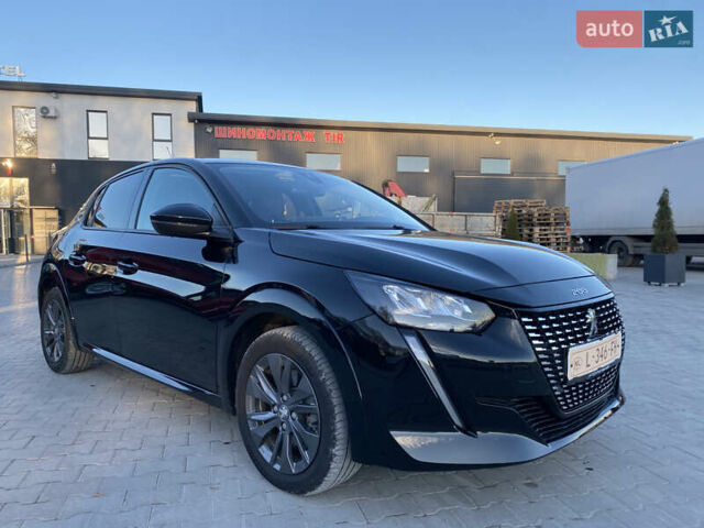 Черный Пежо 208, объемом двигателя 0 л и пробегом 27 тыс. км за 14350 $, фото 4 на Automoto.ua