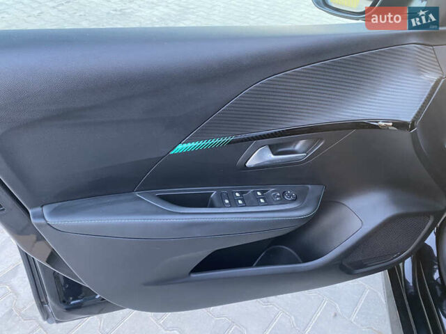 Черный Пежо 208, объемом двигателя 0 л и пробегом 27 тыс. км за 14350 $, фото 18 на Automoto.ua