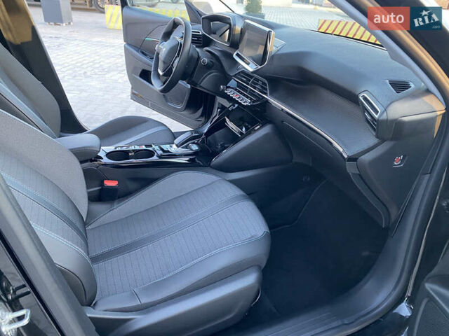 Черный Пежо 208, объемом двигателя 0 л и пробегом 27 тыс. км за 14350 $, фото 28 на Automoto.ua